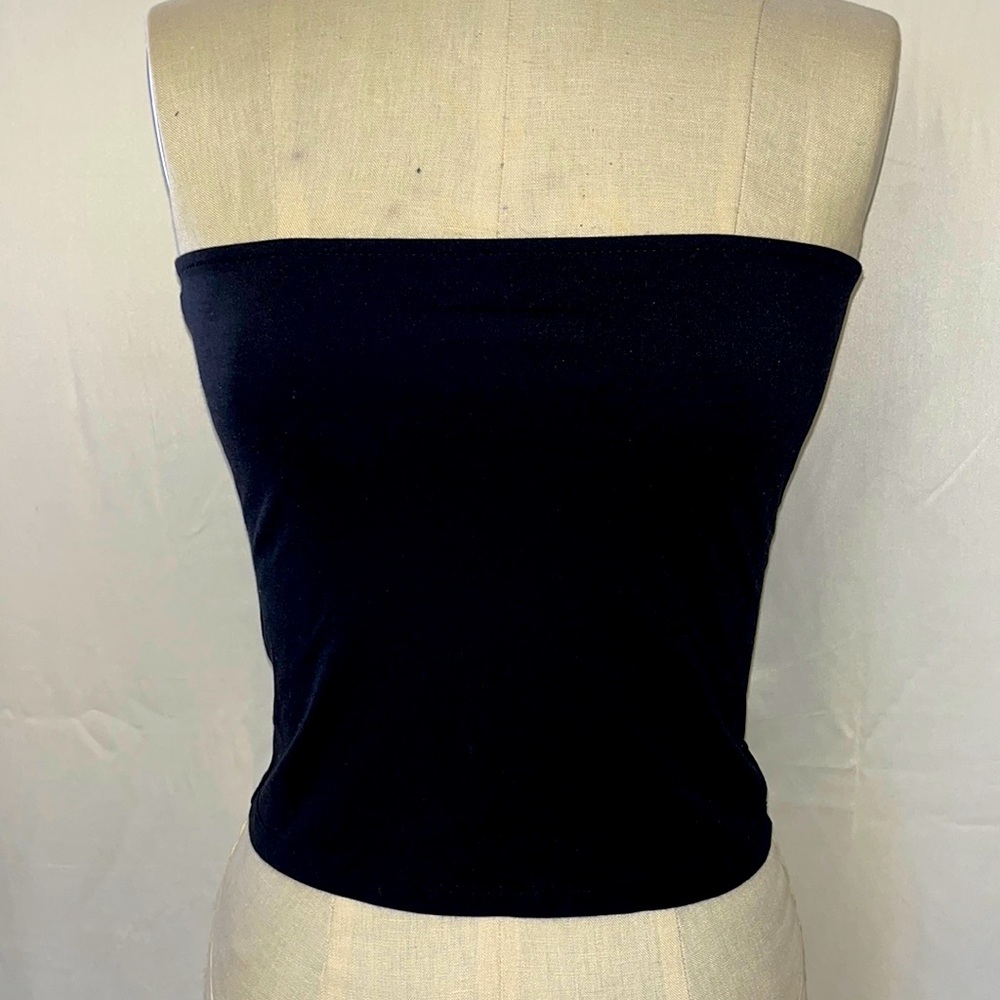 Basic Black Crop Top